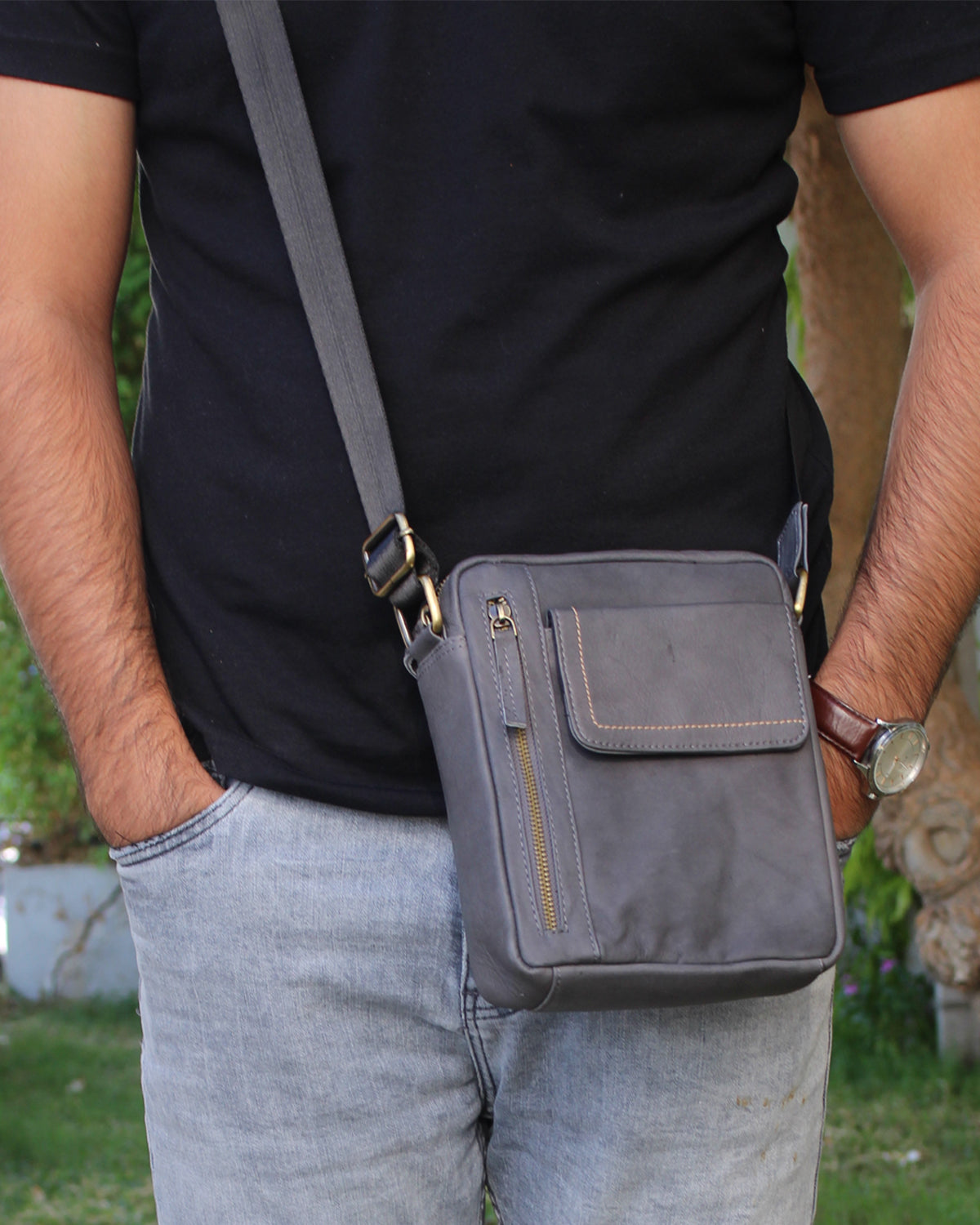 Leather Bag Cross Body Shoulder Messanger handbag with multiple Pocket for Document Purse Tablet and iPad