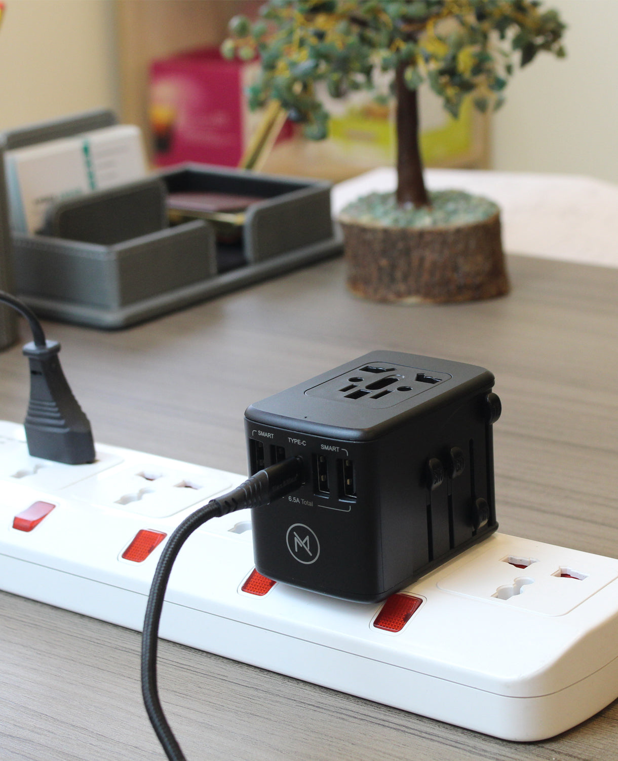Universal Power Adapter for Mobile, Laptop, Desktop, Tablet, Phone, Camera, PDA, MP3 Player, Black, 5V 2.1A